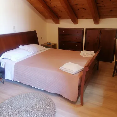 Authentic In Fiscardo Appartement *