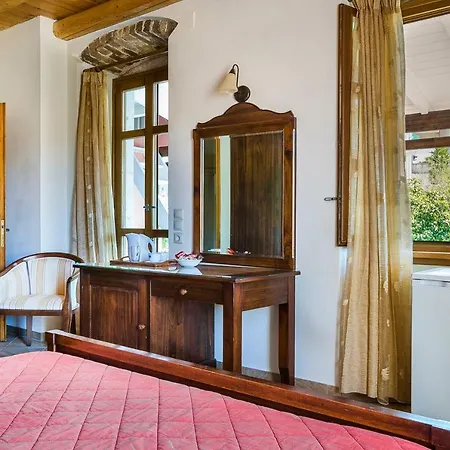 Authentic In Fiscardo Appartement *